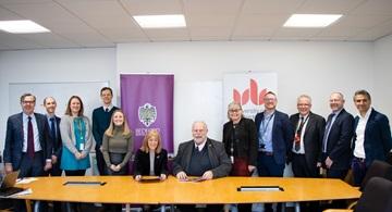 Civic Agreement with Bedford Borough Council - group shot