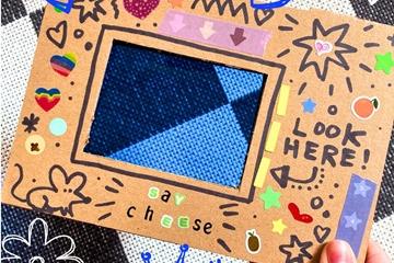 A colour-viewer made in a craft session