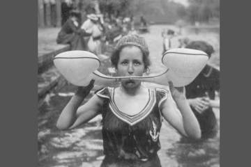 A ‘Stanny Stu’ swimmer, Commercial Road Baths, 1903 ©BPEOSA Collection