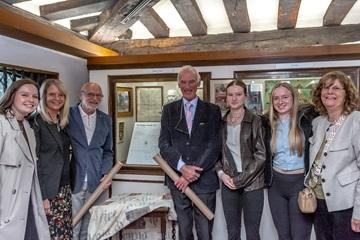 John Bunyan's living descendants standing together