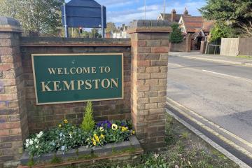 Welcome to Kempston sign