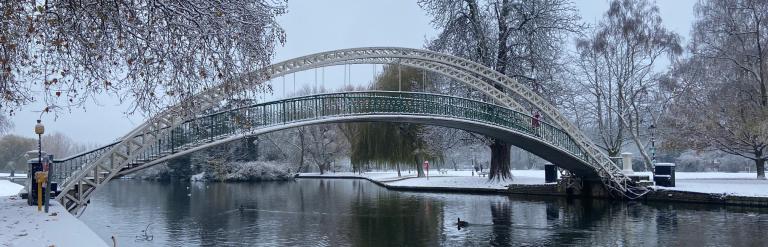Bedford's suspension bridge over the river on a snowy day