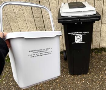 Food waste kitchen caddy and communal bin